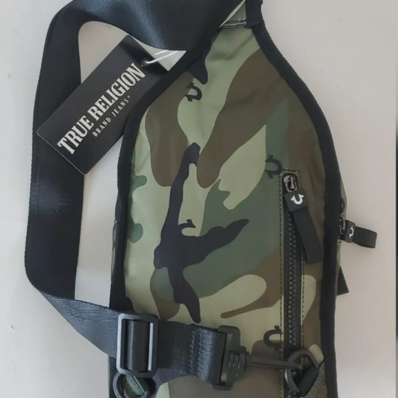 TRUE RELIGION | CROSSBODY SLING BAG | GREEN CAMO | UNISEX | NWT - Picture 6 of 7